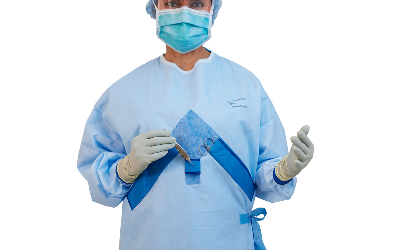 Cardinal Health SmartGown EDGE Breathable Surgical Gown with ASSIST Instrument Pockets