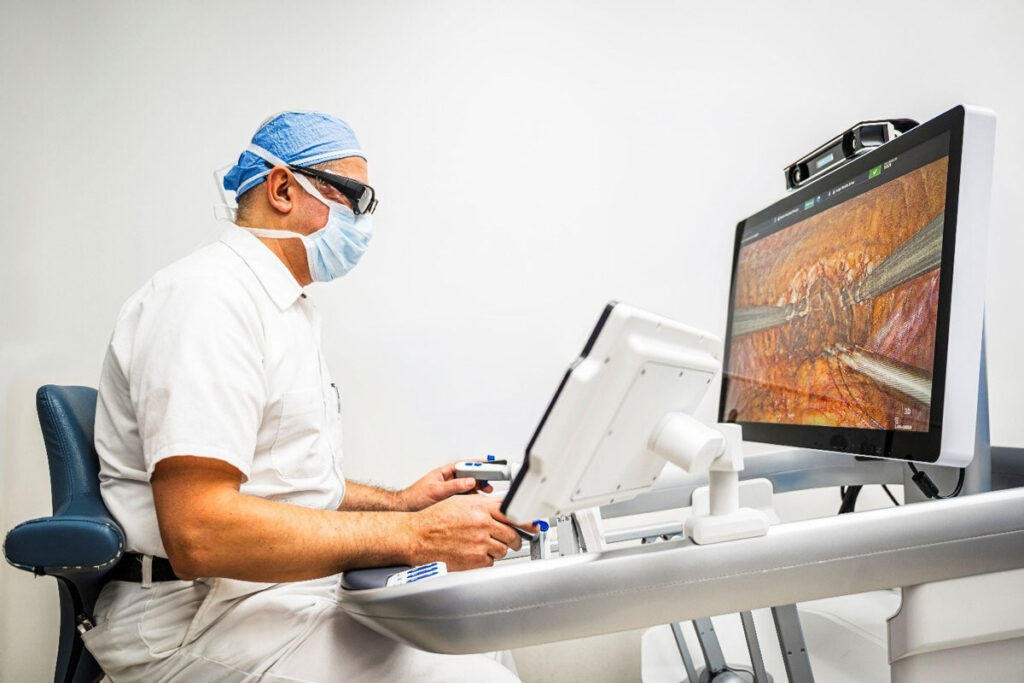 Medtronic announces first surgery with Hugo robotic-assisted surgery system in the U.S. performed at Cleveland Clinic